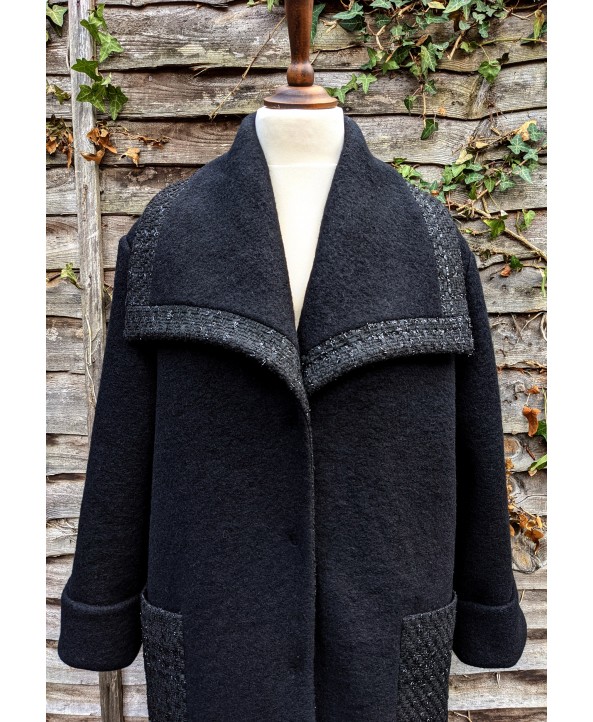 Handmade elegant coat 100% boiled wool and tweed size XL